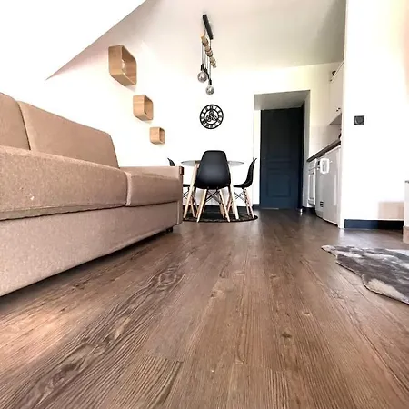 Design 4 Personnes , Parking,piscine Privee Apartment