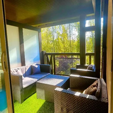 Apartment Design 4 Personnes , Parking,piscine Privee
